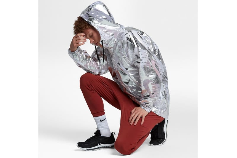 特価即決】新品 NIKELAB ナイキラボ ESSENTIAL PARKA
