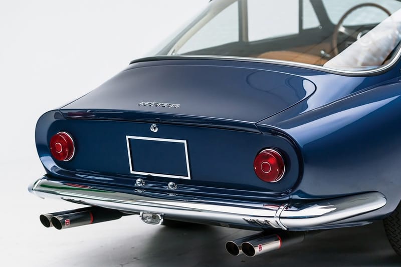 フェラーリ 250GT/L ベルリネッタ・ルッソが約2億円でオークションに