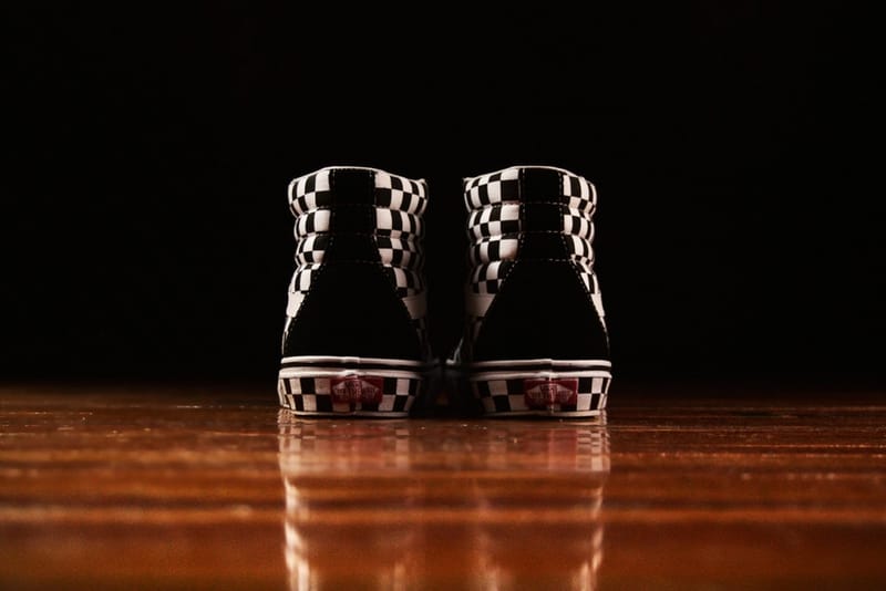 Vans Sk8-Hi ブラック チェック柄 刺繍希少美品⭐︎ ヴァンズより最旬チェッカーフラッグ柄を配したオーセンティック