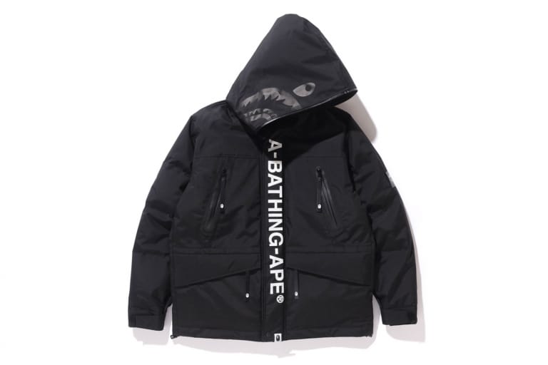 Palace より GORE-TEX®︎ を採用した色とりどりなマウンテンパーカが
