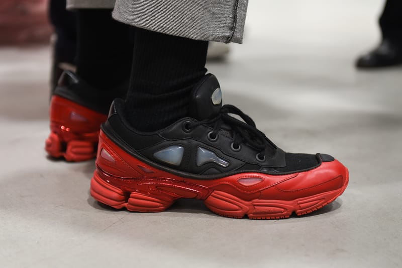 ラフも駆けつけた Raf Simons x ウール カンパニーのコラボニット発売