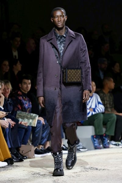 キム・ジョーンズの集大成を祝うべく伝説のモデルも登場したルイ