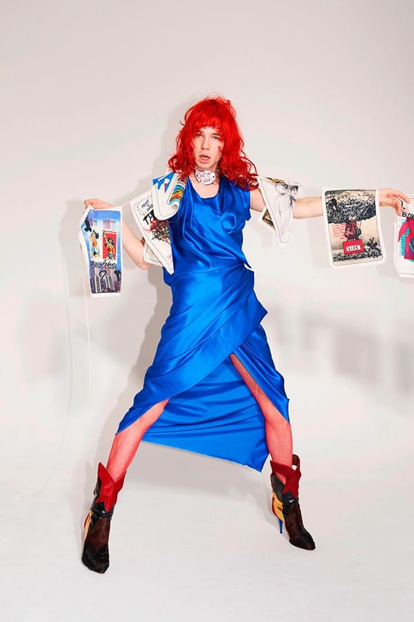 ヴィヴィアン ウェストウッドより個性溢れる2018年秋冬ルックブック