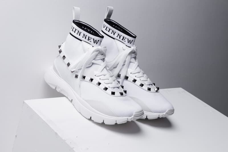 ヴァレンティノの VLTN ポップアップ限定スニーカーにクローズアップ