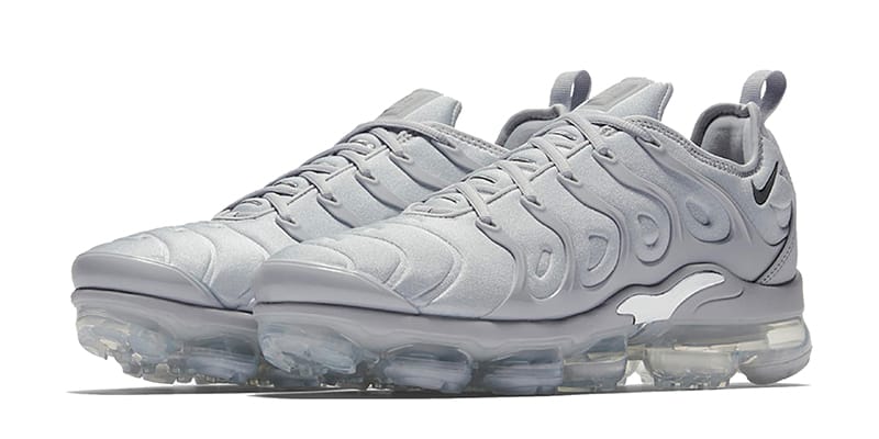 Nikeよりオールグレーで仕上げた新作Air VaporMax Plusが登場