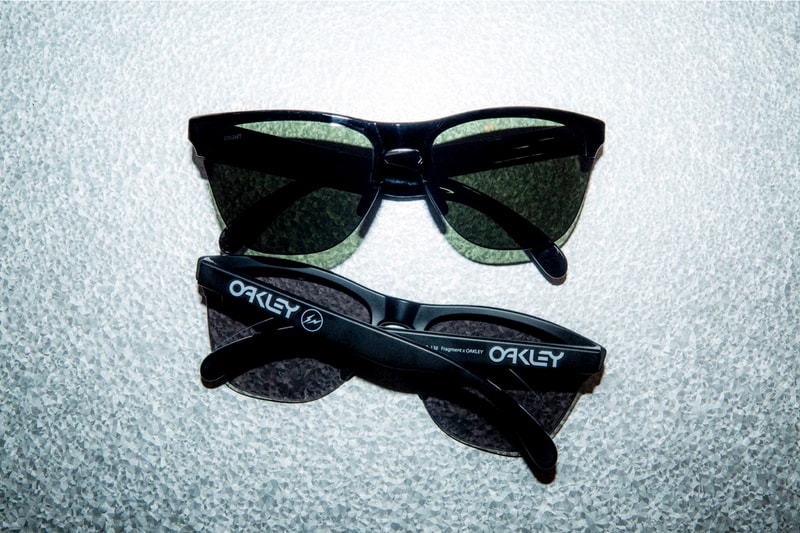 Fragment Design X OAKLEY Frogskins