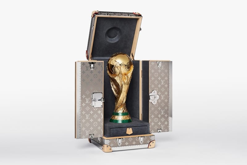 Louis Vuitton が2018年ロシアW杯の優勝トロフィーケース＆限定