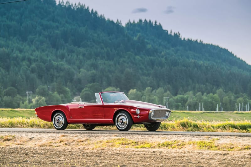 1961年製の至極のオープンカー Plymouth Asimmetrica Concept