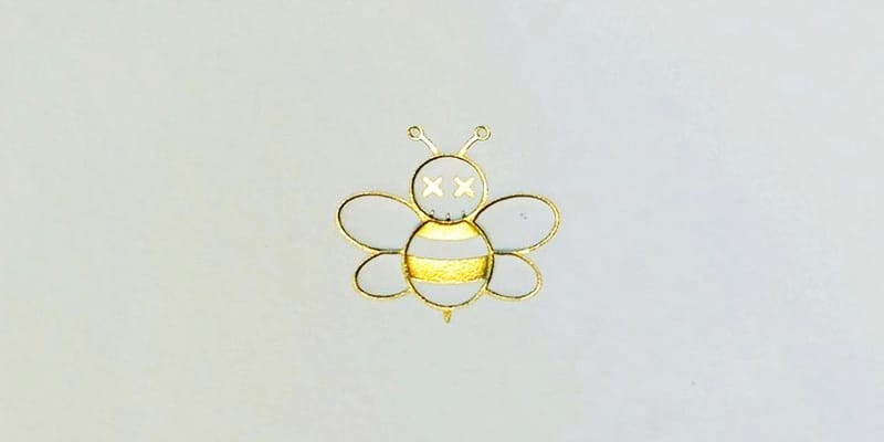 Dior × KAWS Bee チャーム キーホルダー トップ ハチ