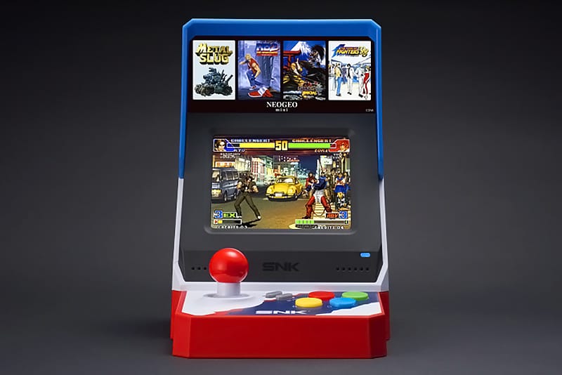 手のひらサイズの家庭用アーケード型ゲーム機 NEOGEO mini が発売決定 