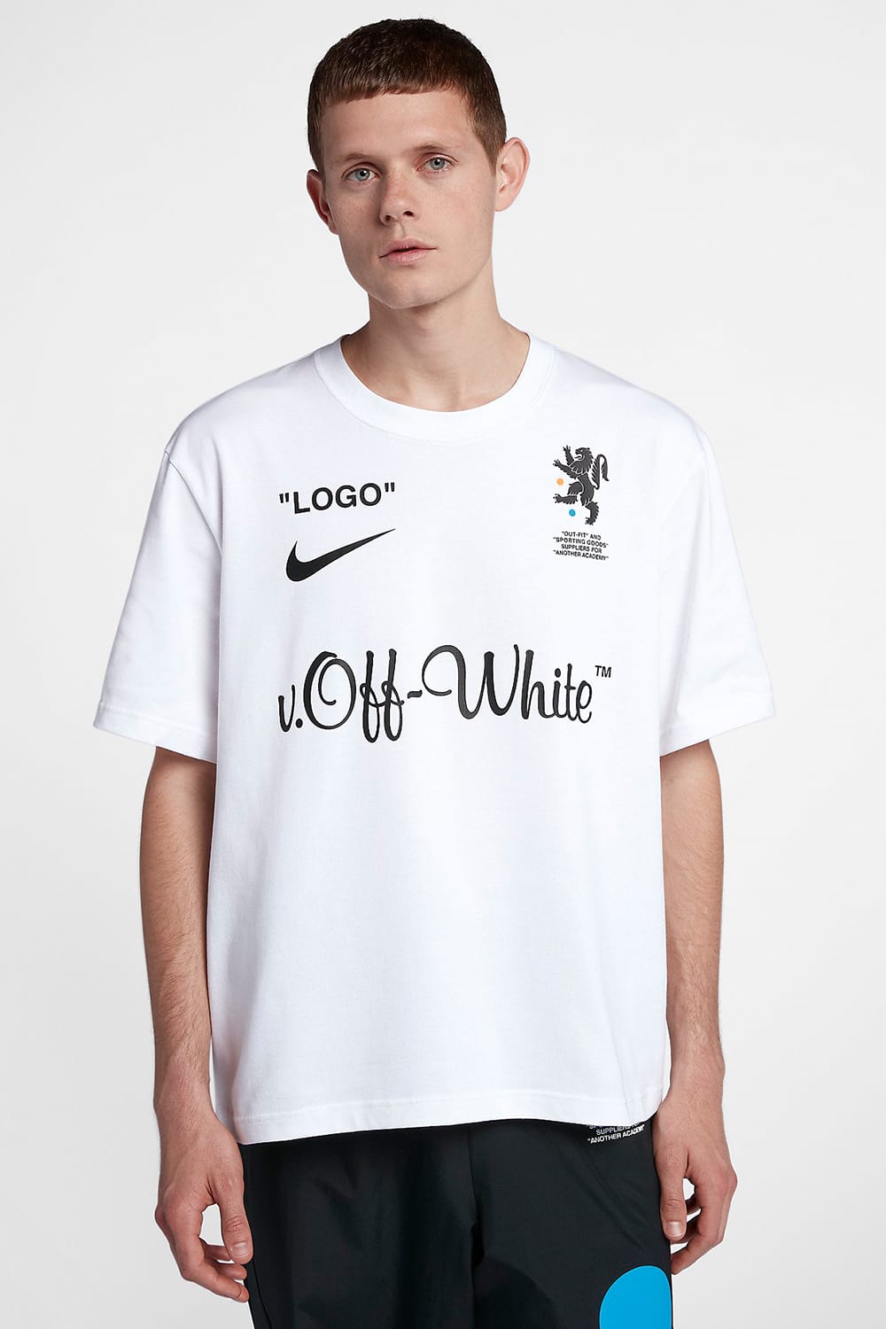 トップスNIKE off-white コラボTシャツ　XL