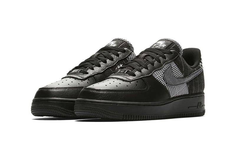 Nikeよりモノトーンのパッチワークが斬新な新作Air Force 1が