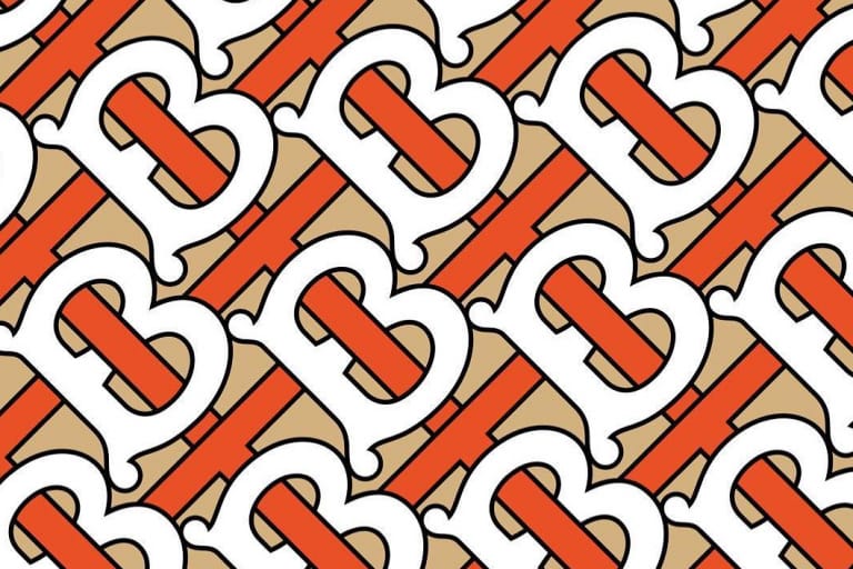 リカルド・ティッシが Burberry の新しいブランドロゴとモノグラムを