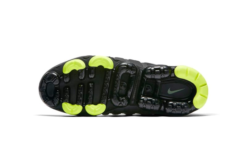 Nike が Air VaporMax 95 “Neon” の国内発売に関する公式情報を解禁