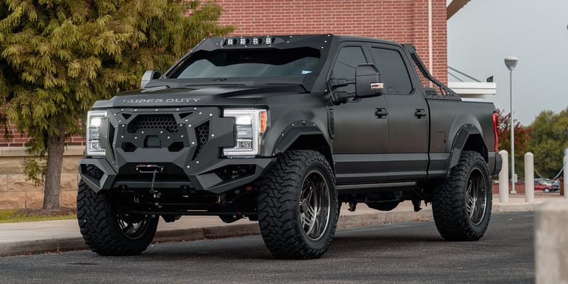 強靭な守備力とエクストリーム感を追求した Ford F-250 のチューン
