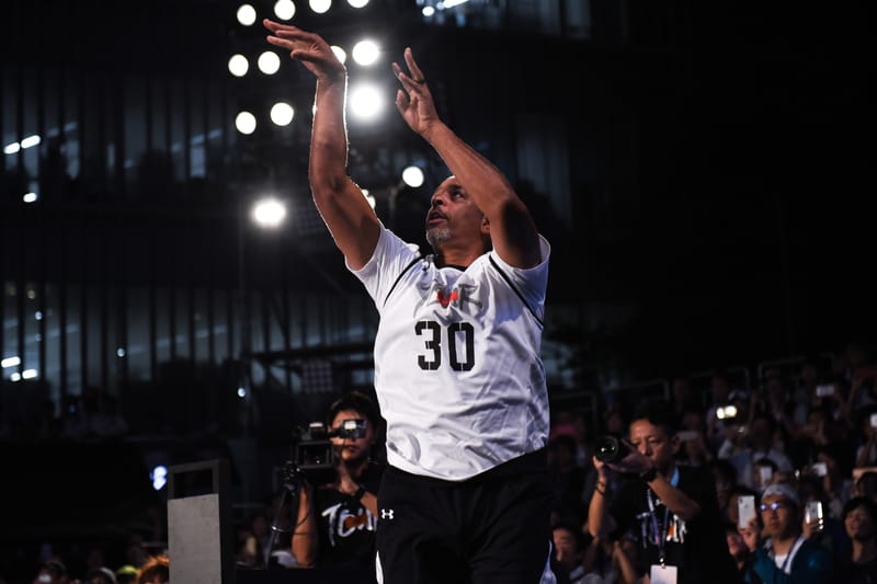 NBA屈指のスター選手ステフィン・カリーが来日スペシャル