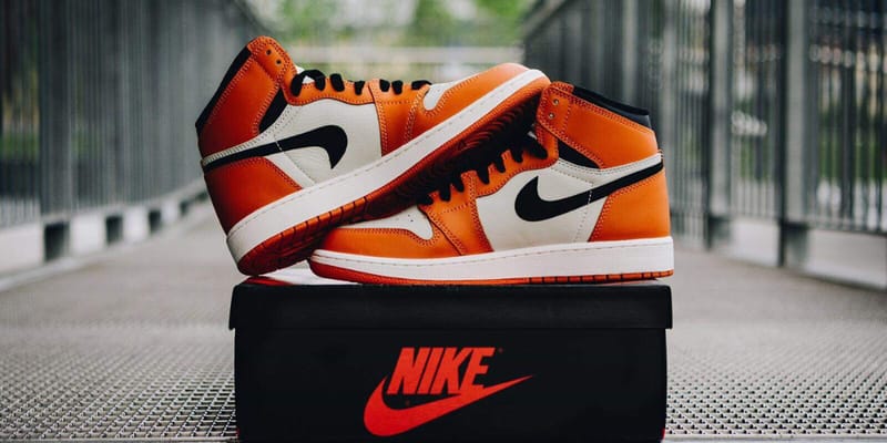 生産エラーによる逆スウッシュのAir Jordan 1 “Shattered Backboard”が