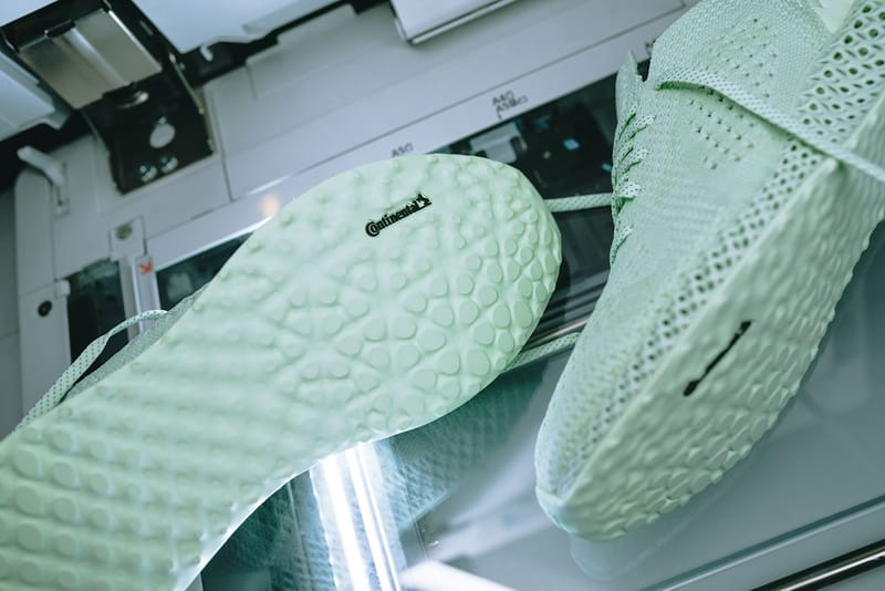 ダニエル・アーシャム x adidas FUTURECRAFT 4Dの最新コラボスニーカー ...