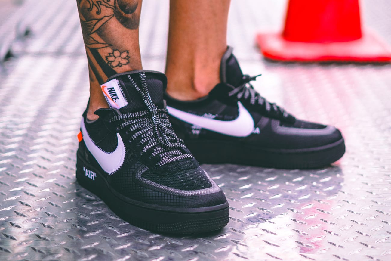OFF-WHITE × NIKE Air Force 1 LOW 'Black'正規の靴箱に入れ発送致します