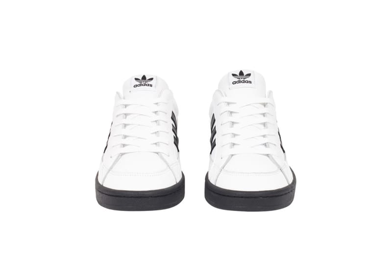 Palace×adidasによる最新コラボスケートシューズにクローズアップ