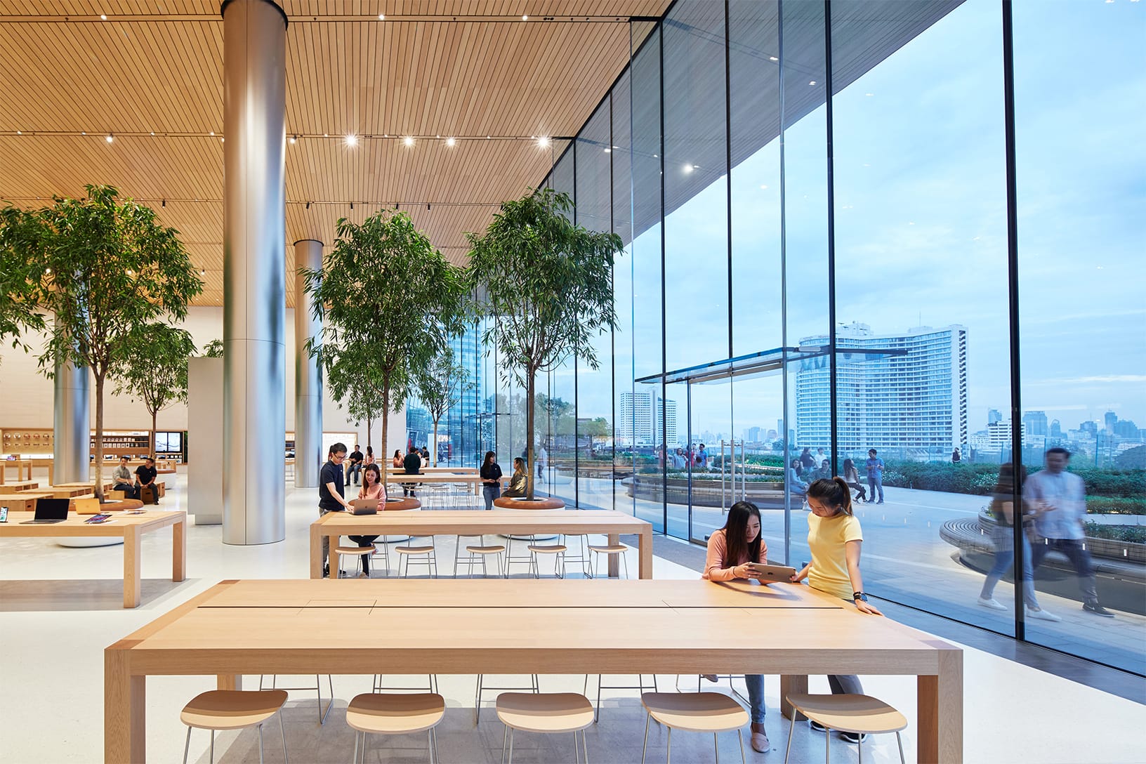 Appleがタイ・バンコクに初のストアをオープン | Hypebeast.JP