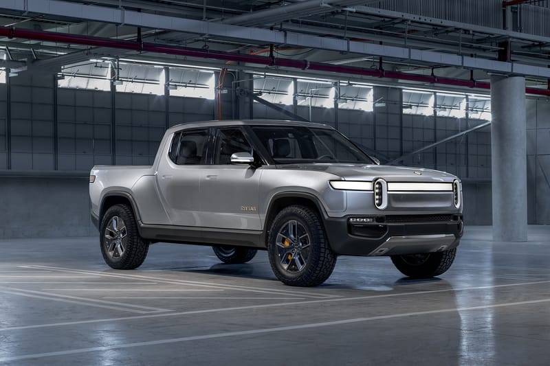 米新興EVメーカー Rivian が近未来的な電動ピックアップトラック R1T