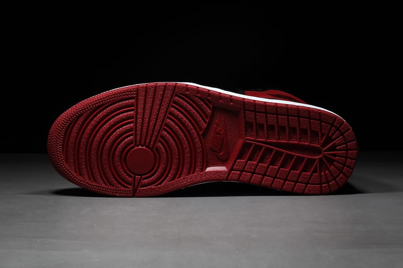 fragment design x Air Jordan 1 Black Toe