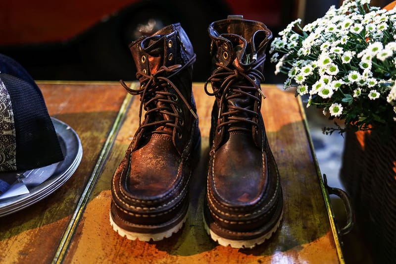 VISVIM F.I.L INDIGO CAMPING TRAILER ブーツ visvim の Indigo Camping Trailer がパで海外初出展 | Hypebeast.JP