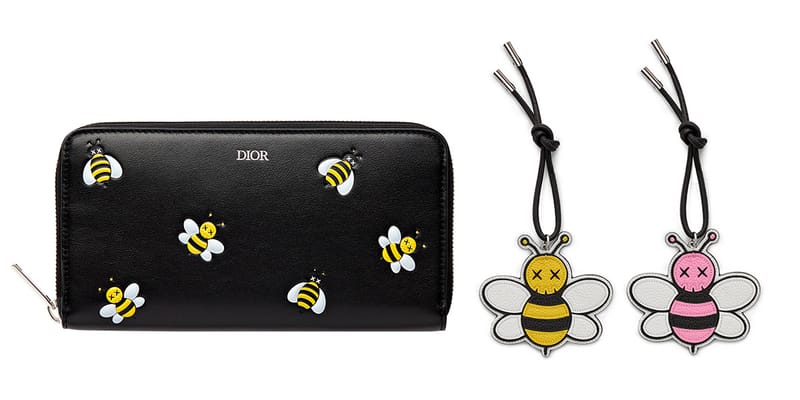 DIORよりKAWSが手がけた新“BEE”モチーフがレザー小物類として