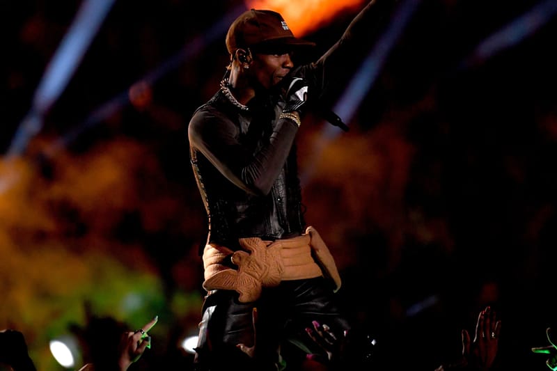 トラヴィス・スコットがNFLスーパーボウルにて最新エアジョーダン6を