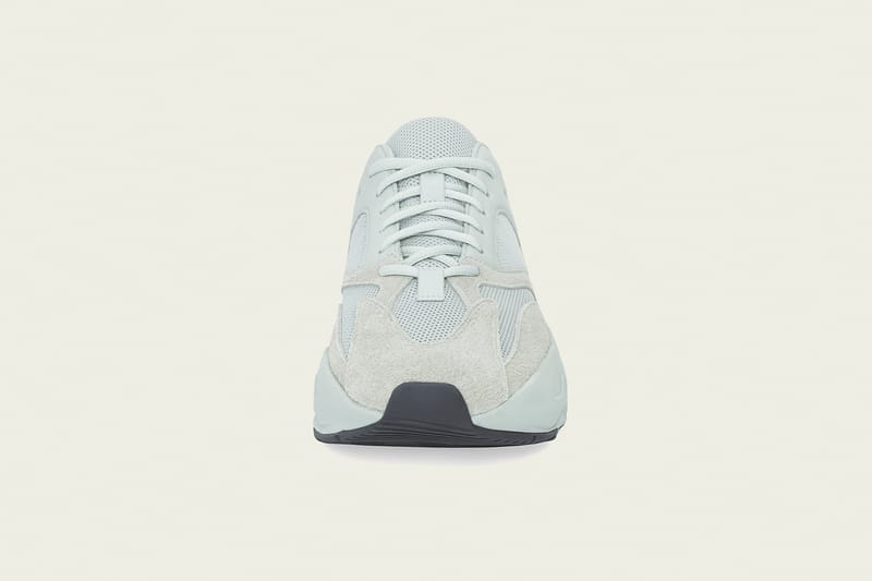 Foot locker shop yeezy 700 salt