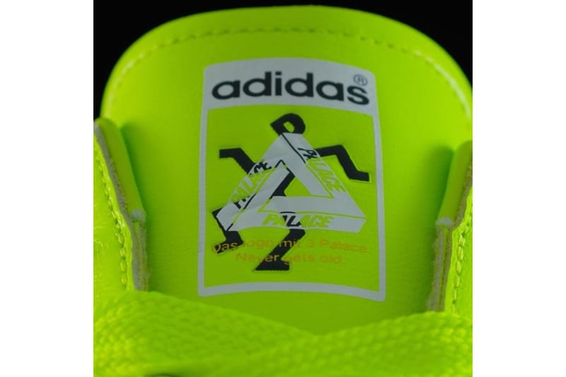 PALACE SKATEBOARDS が adidas Originals との最新コラボ作の