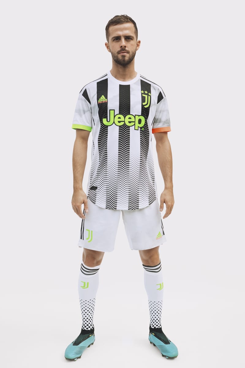 PALACE × JUVENTUS × adidasのトリプルコラボアイテムが11/9