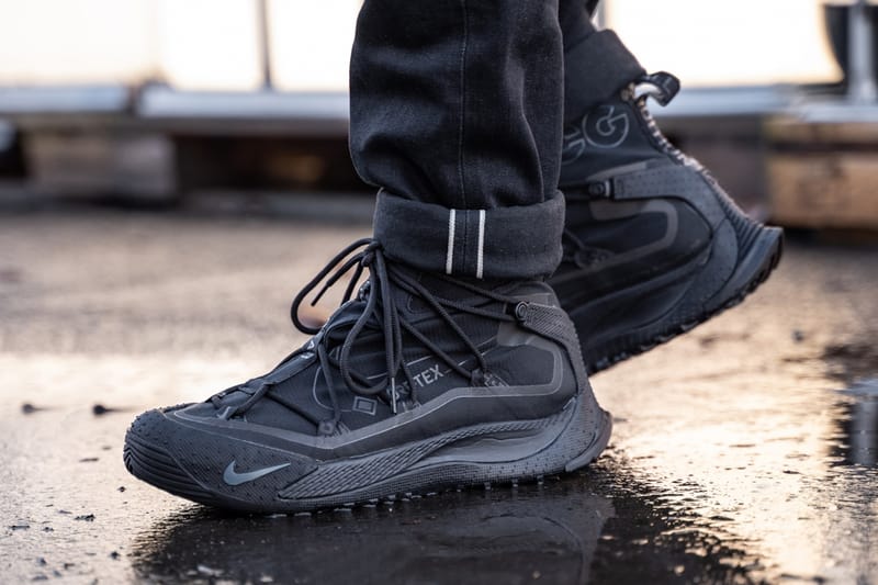 NIKE ACG ブーツ　黒