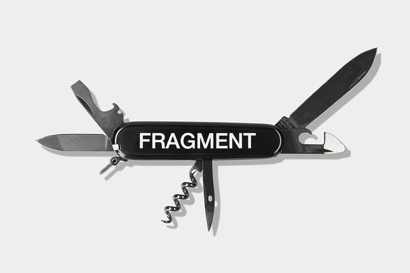 フラグメント x ビクトリノックスによるアーミーナイフが発売 