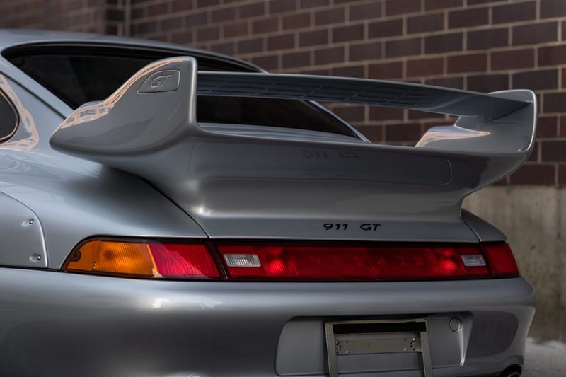 希少な1996年製ポルシェ 911 GT2 がオークションに出品