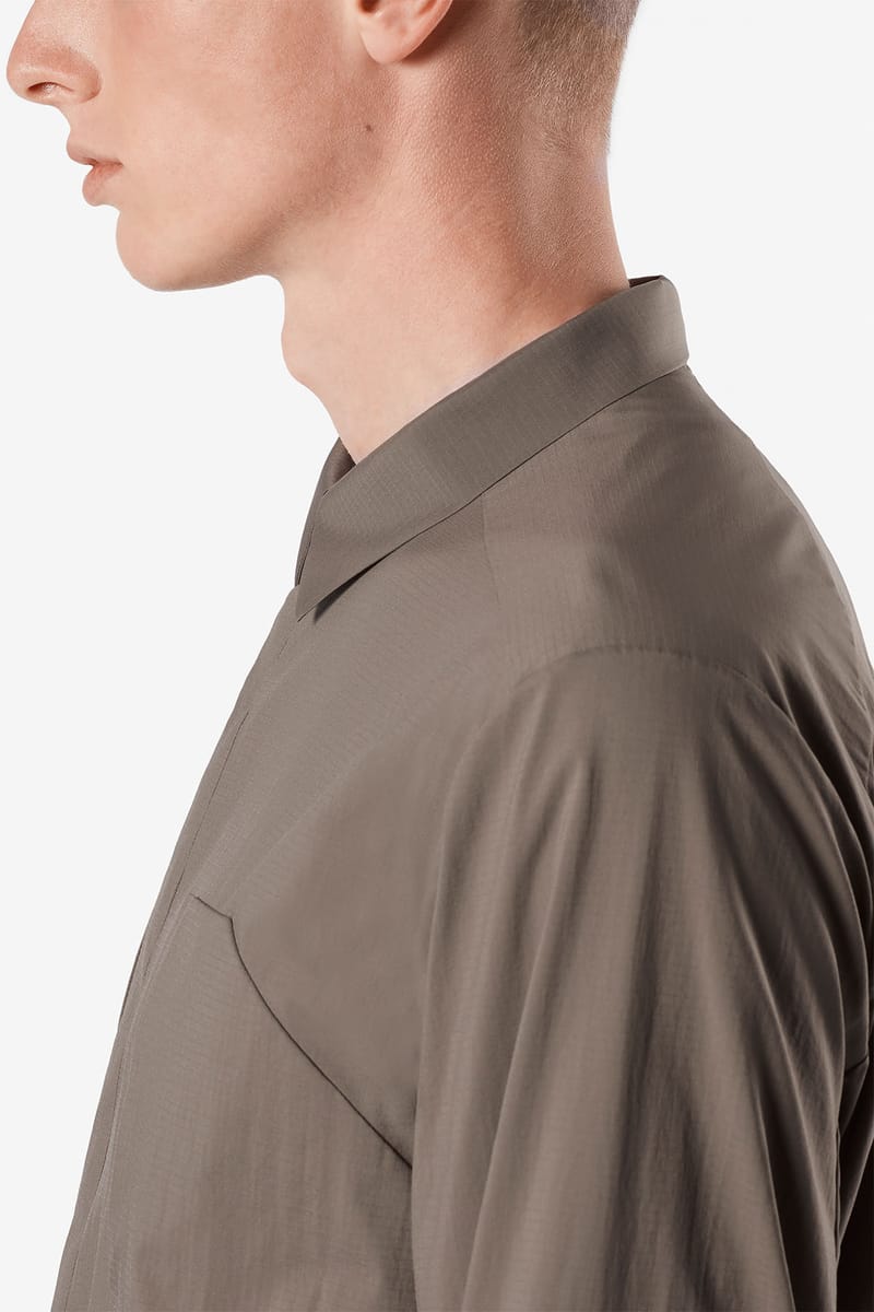 ヴェイランスの防風・耐水性を備えた超軽量素材の新作コート/シャツ ...