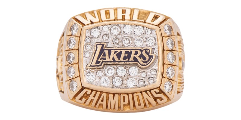 コービーの2000年NBAチャンピオンリングが2千万円超えで落札