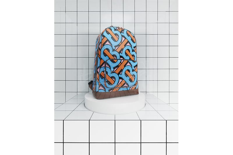 バーバリーが“TB サマーモノグラム”をローンチ | Hypebeast.JP
