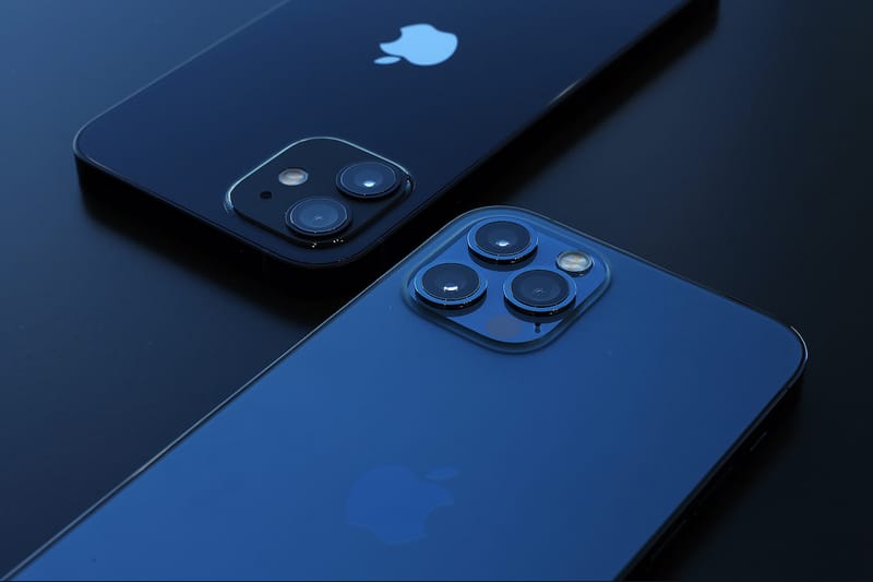 Apple iPhone 12 ネイビー 本体 Amazon.com: Apple iPhone 12, 128GB, Blue - Unlocked (Renewed