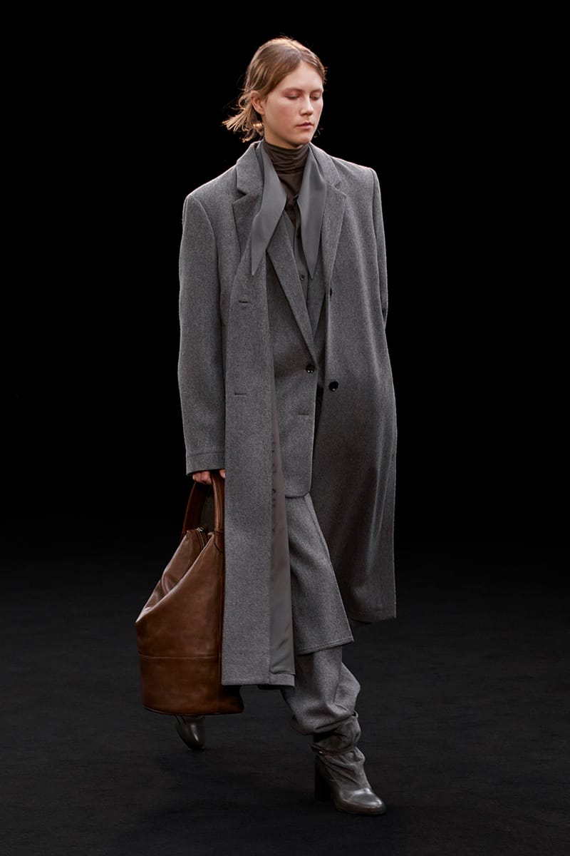 CHRISTOPHE LEMAIRE ブルーネイビー　ロングガウン CHRISTOPHE LEMAIRE ブルーネイビー ロングガウン