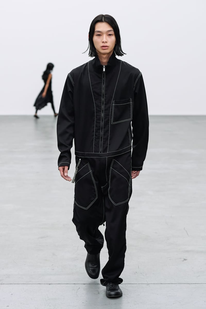 sulvam サルバム 変形レイヤードウールポンチョ サルバム21年秋冬コレクション | Hypebeast.JP