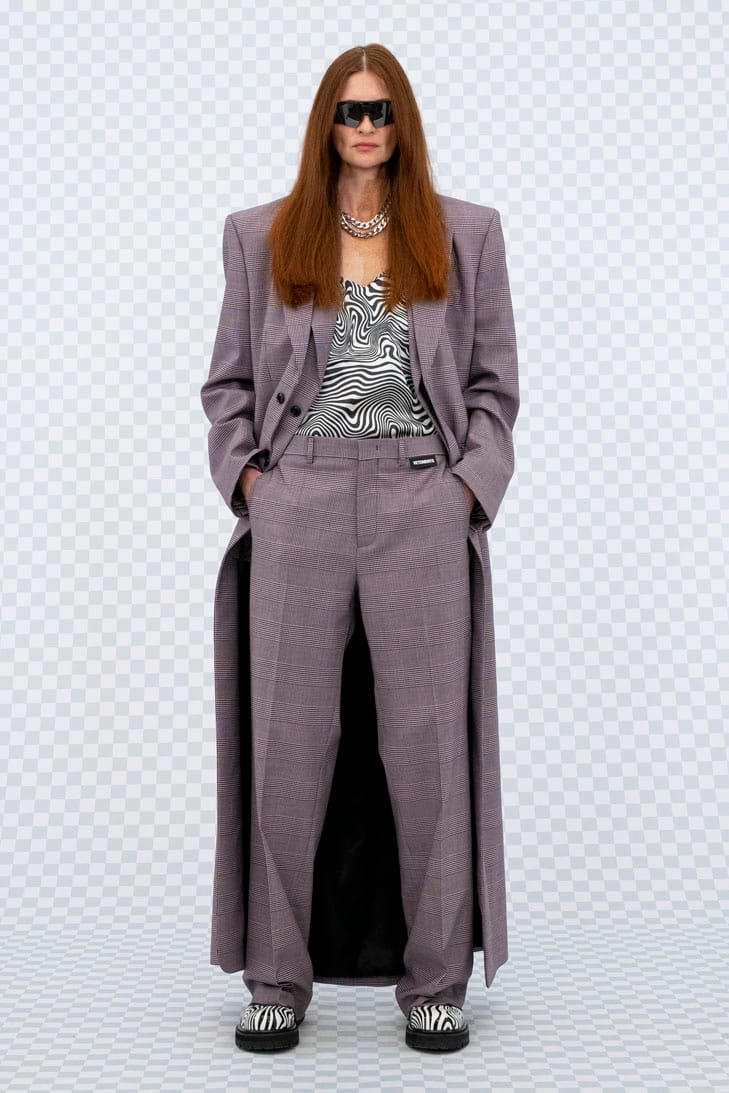 Amazon.co.jp: ヴェトモン Vetements second book 写真集