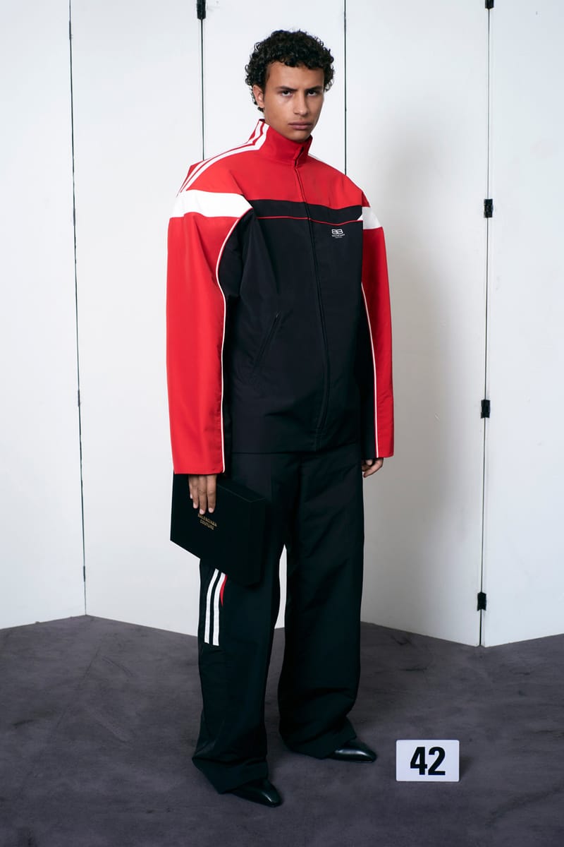 バレンシアガ 2021年冬クチュールコレクション | Hypebae