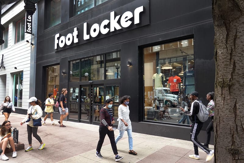 Adidas yeezy boost 500 foot clearance locker