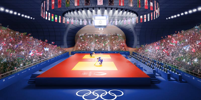 2024年パリオリンピック
オフィシャルホスピタリティ　パナマ帽 2024年パリ五輪：オテル・ド・ヴィルに展示された開会式用金属馬
