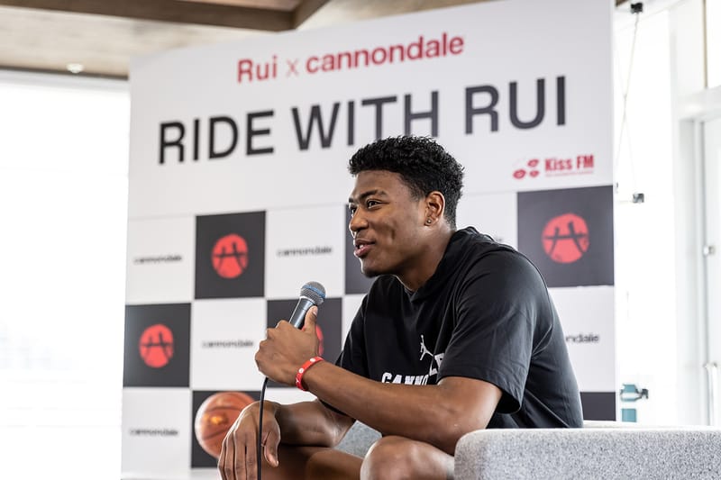 八村塁選手 サイン入りユニフォーム 8番 CANNONDALE 本人が撮影で使用 八村塁選手 サイン入りユニフォーム 8番 CANNONDALE 本人が撮影