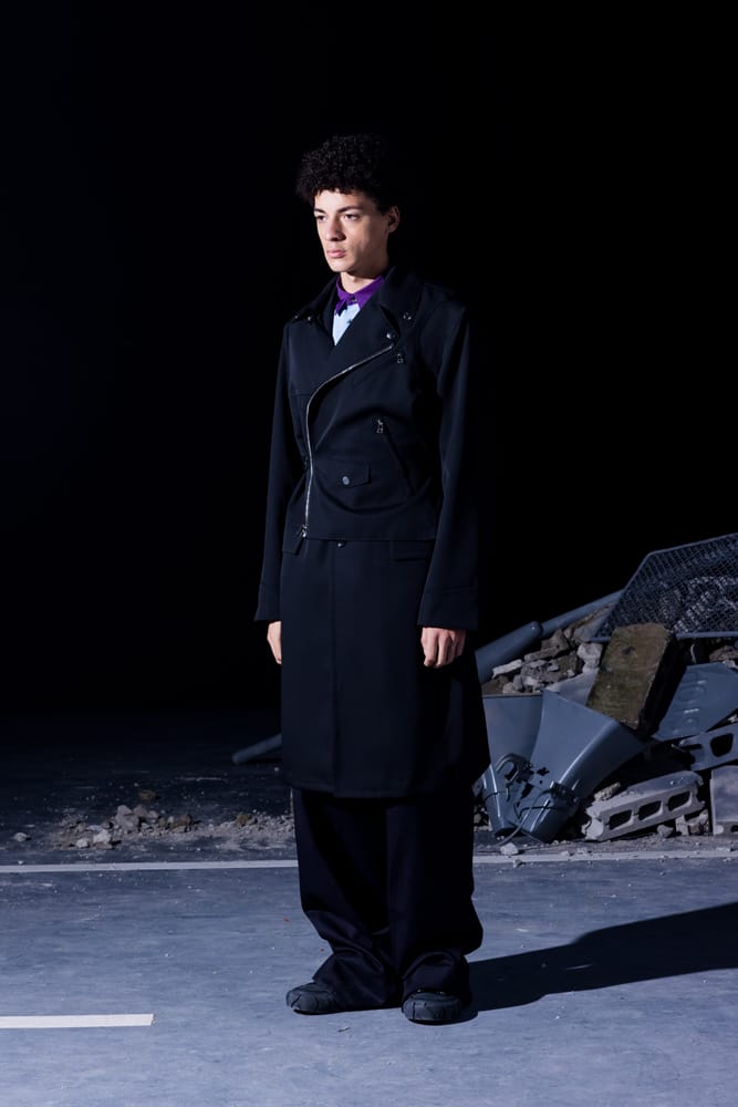 YUKI HASHIMOTO ユウキハシモト トレンチコート ブラック 44 YUKI HASHIMOTO（ユウキ ハシモト）のCROSSOVER TRENCH COAT