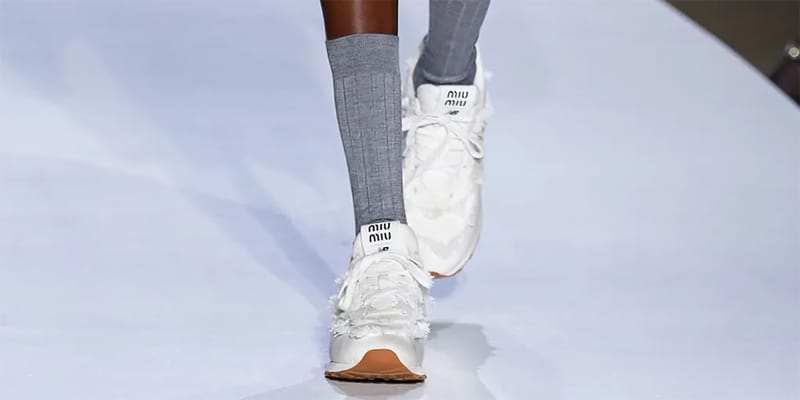 miu miu ✖New Balance ML574ホワイト フリンジ 37.5 miu miu ✖New Balance ML574ホワイト フリンジ 37.5 - メルカリ