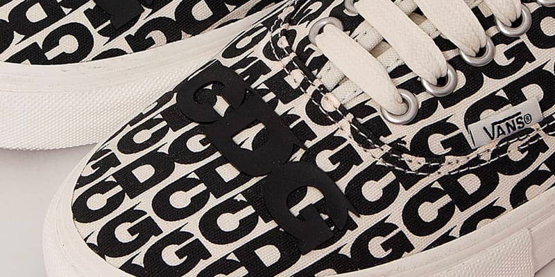 CDG x ヴァンズによるコラボフットウェア2型が限定再発 | Hypebeast.JP